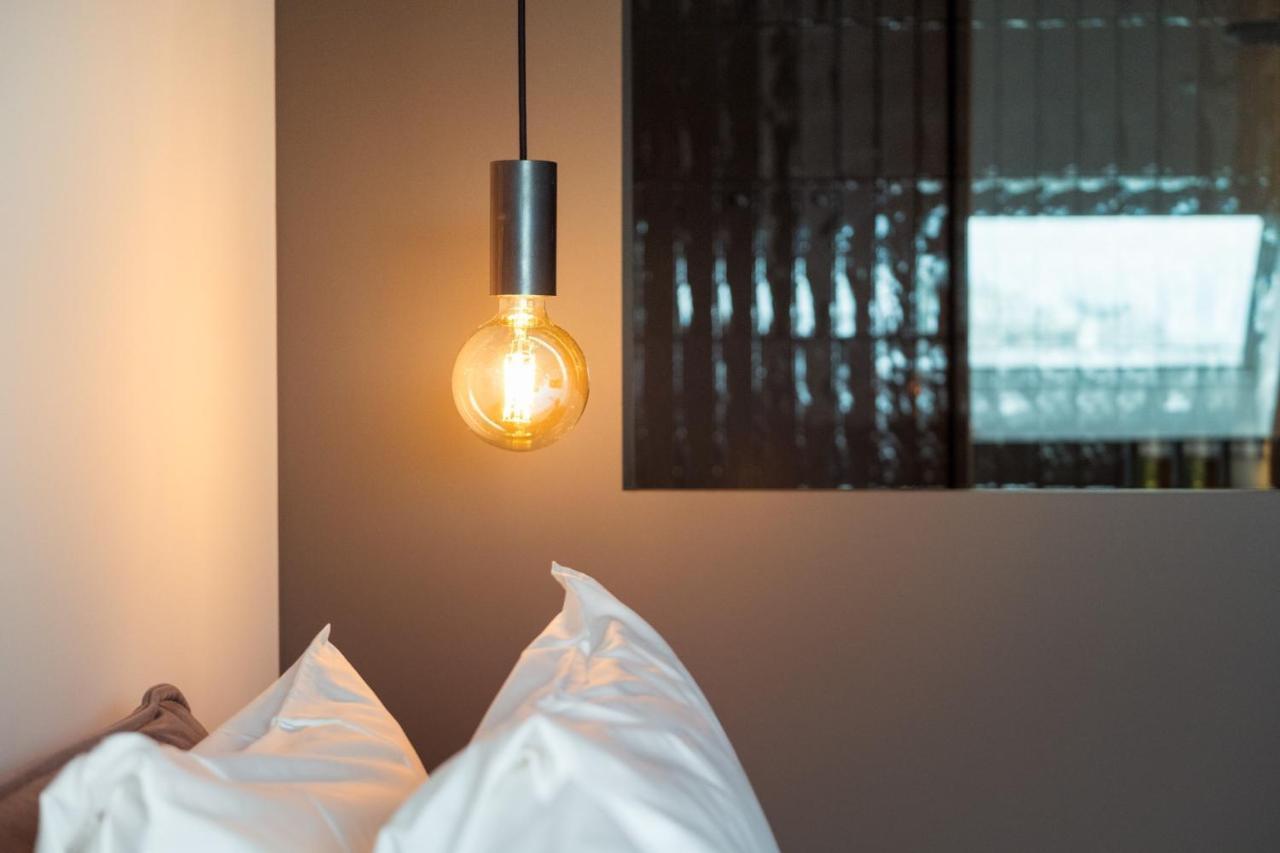 U Eat & Sleep Antwerp Hotell Exteriör bild