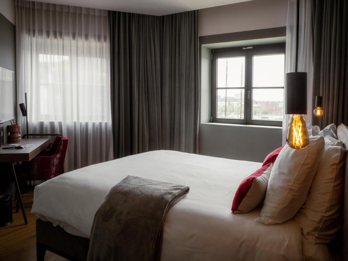 U Eat & Sleep Antwerp Hotell Exteriör bild