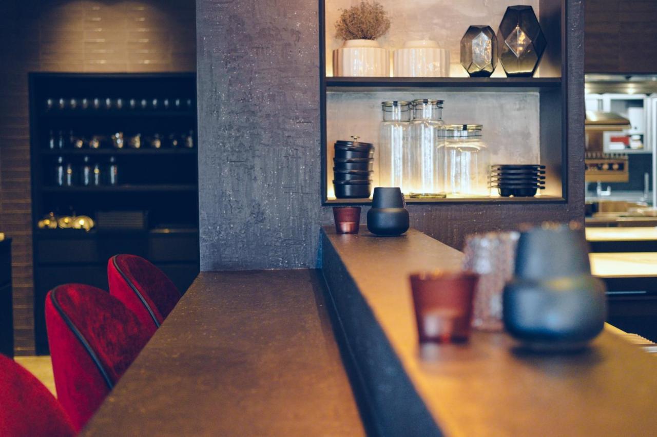 U Eat & Sleep Antwerp Hotell Exteriör bild