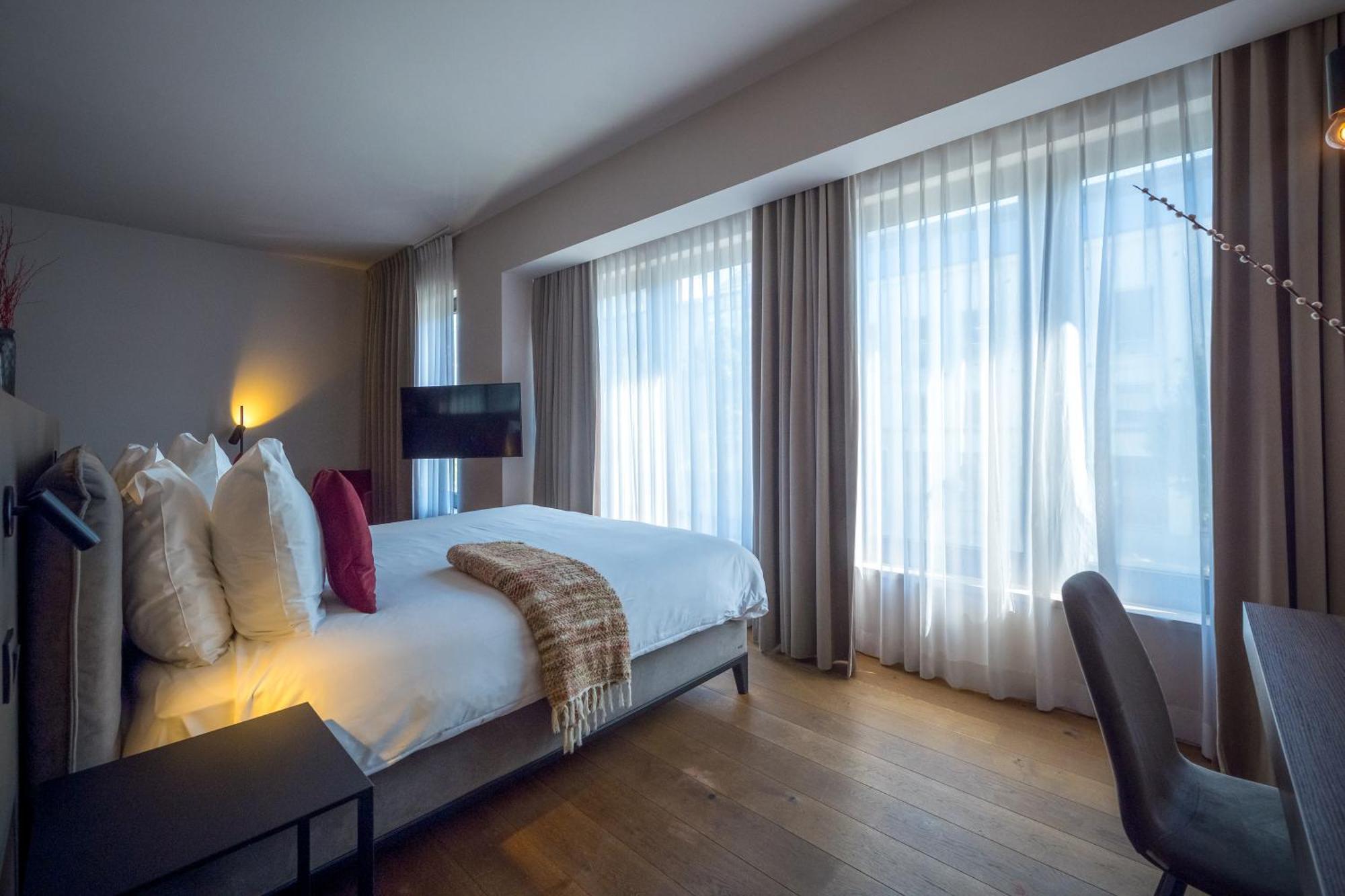 U Eat & Sleep Antwerp Hotell Exteriör bild