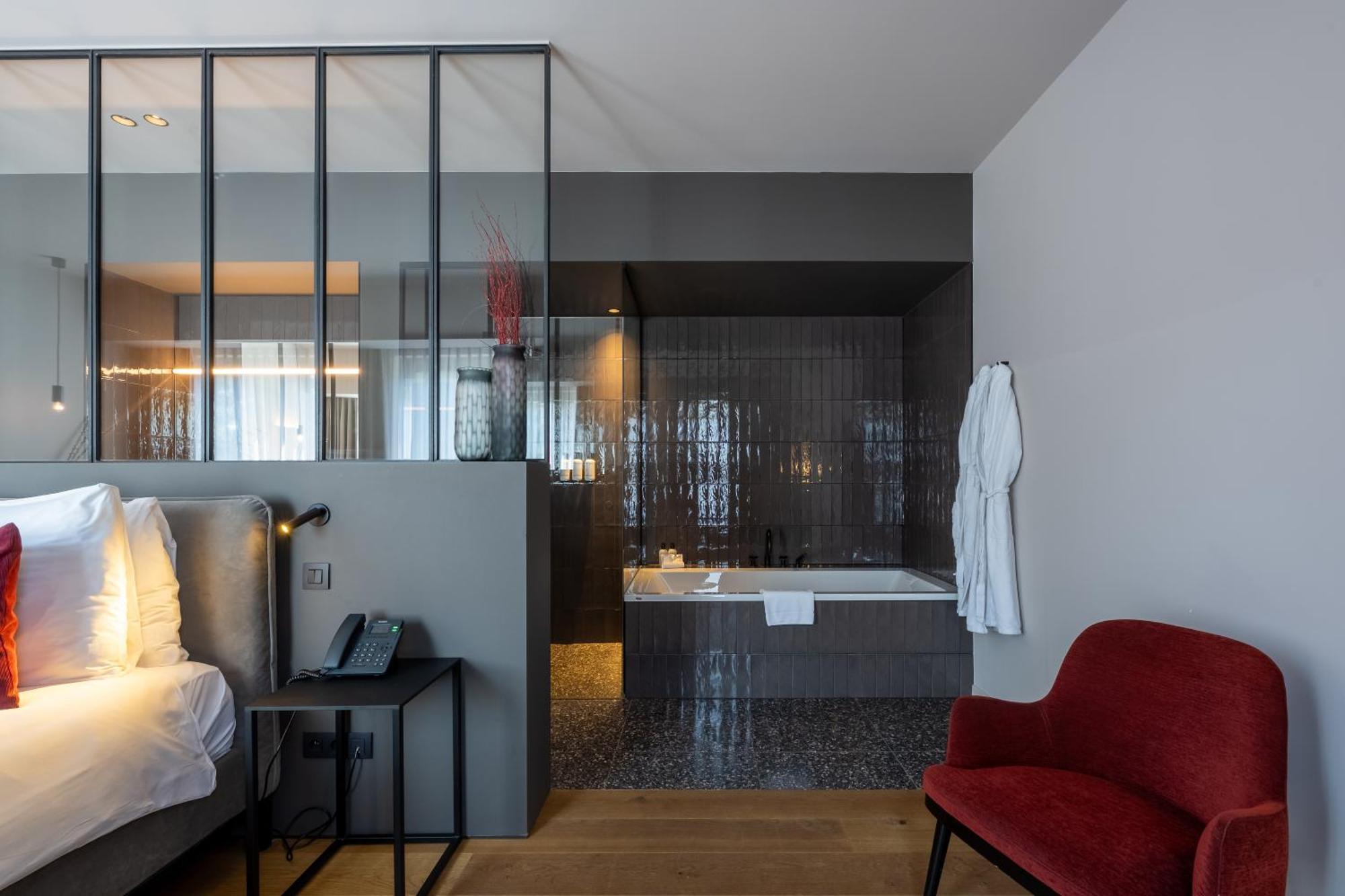 U Eat & Sleep Antwerp Hotell Exteriör bild