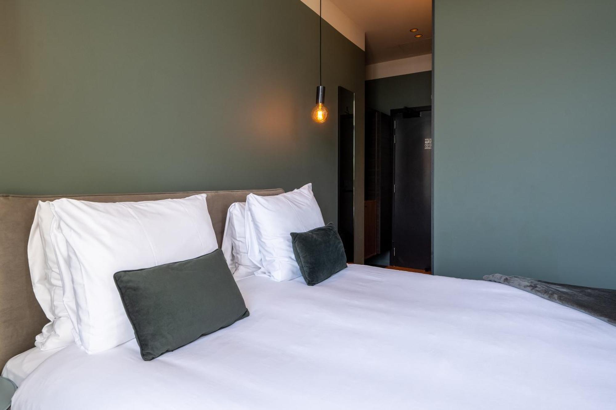 U Eat & Sleep Antwerp Hotell Exteriör bild