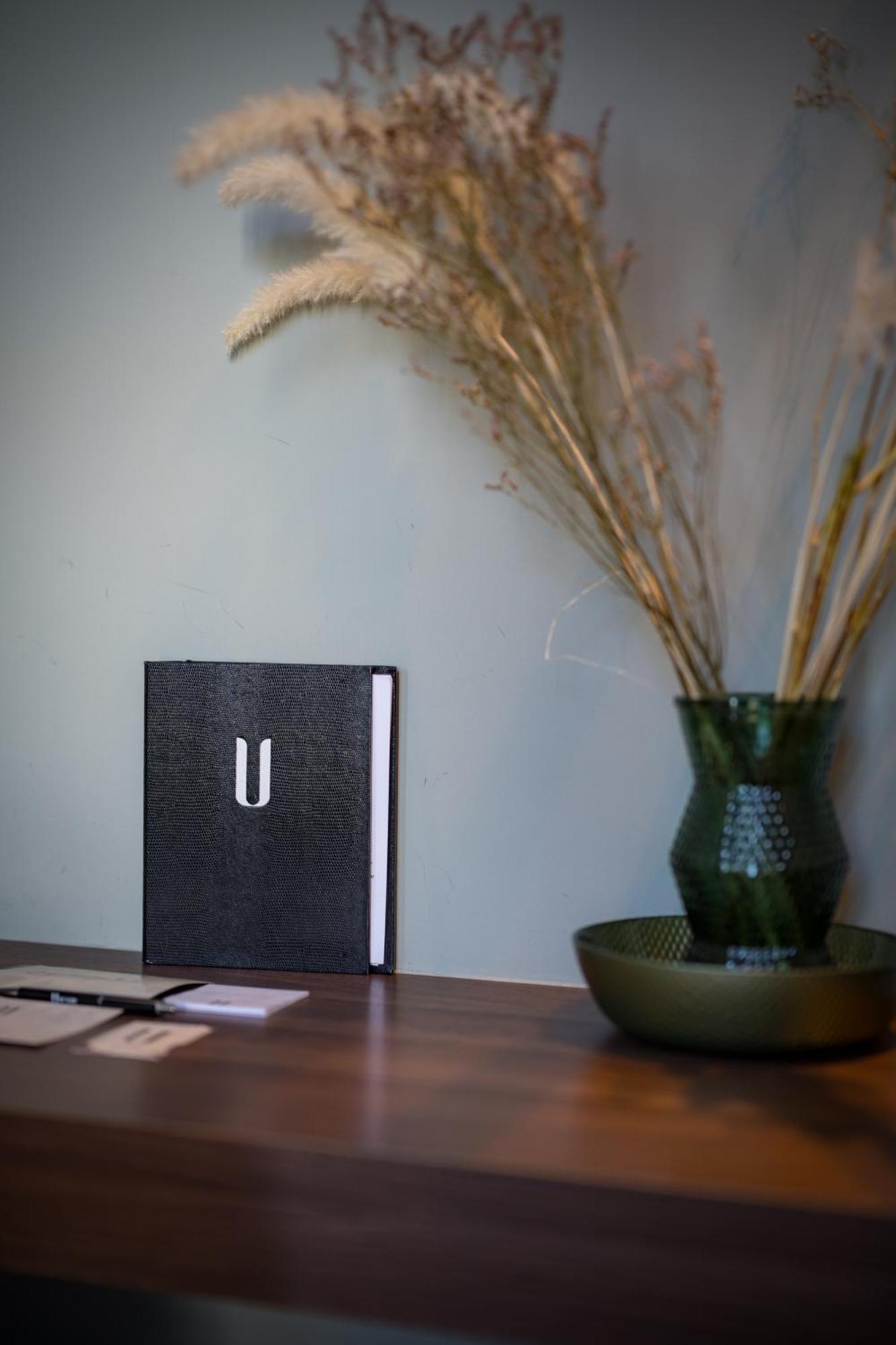 U Eat & Sleep Antwerp Hotell Exteriör bild