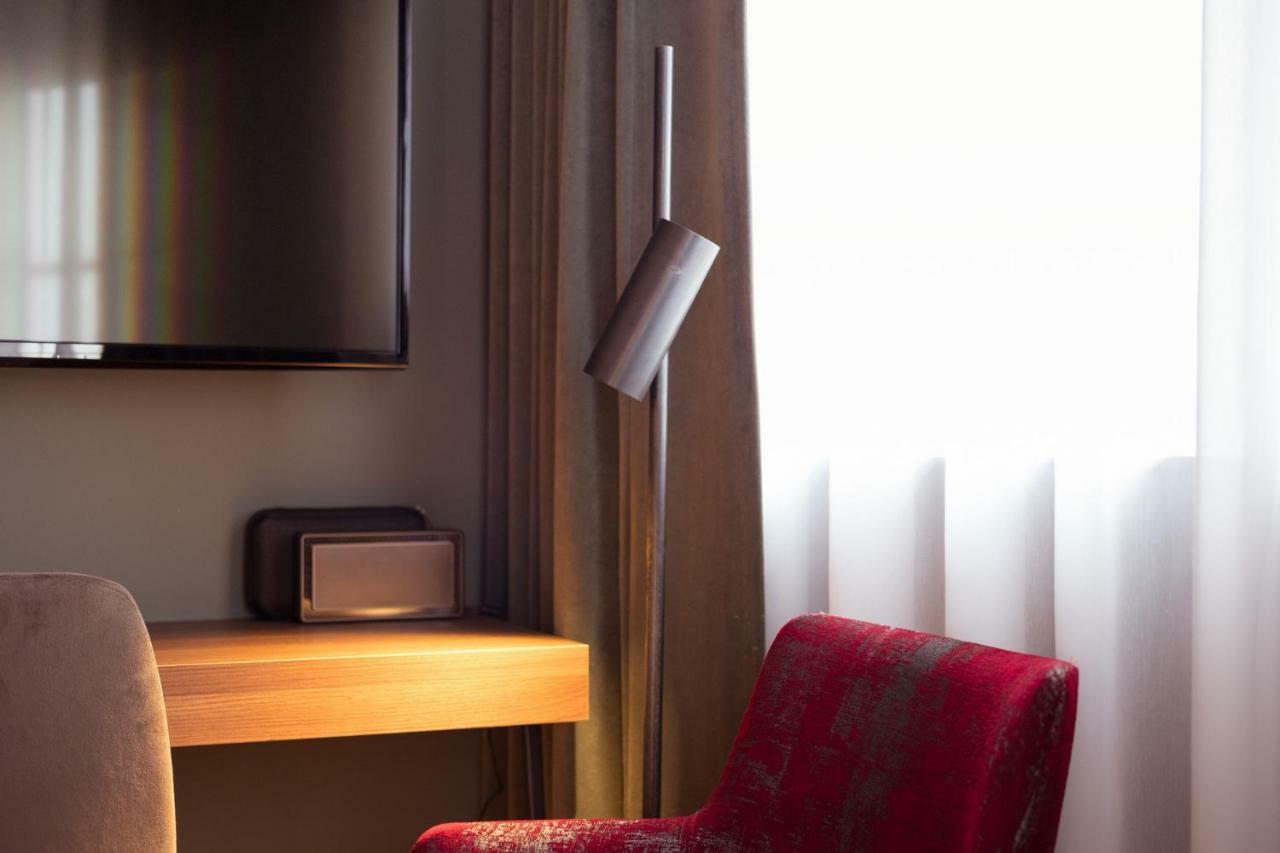 U Eat & Sleep Antwerp Hotell Exteriör bild